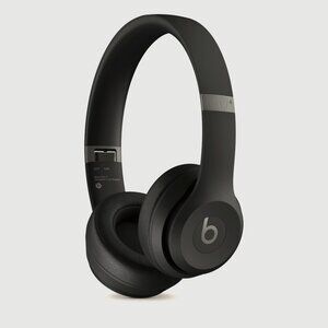 Beats Solo 4 — On-Ear Wireless Headphones - USED LIKE NEW